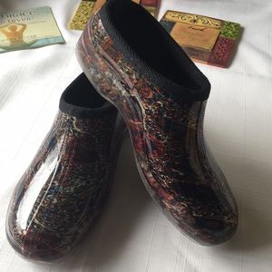 Charles Albert Paisley Waterproof Rain Gar…